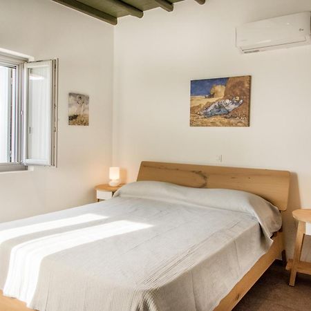 Aparthotel Tinos Pigeon House Tzados Habitación foto